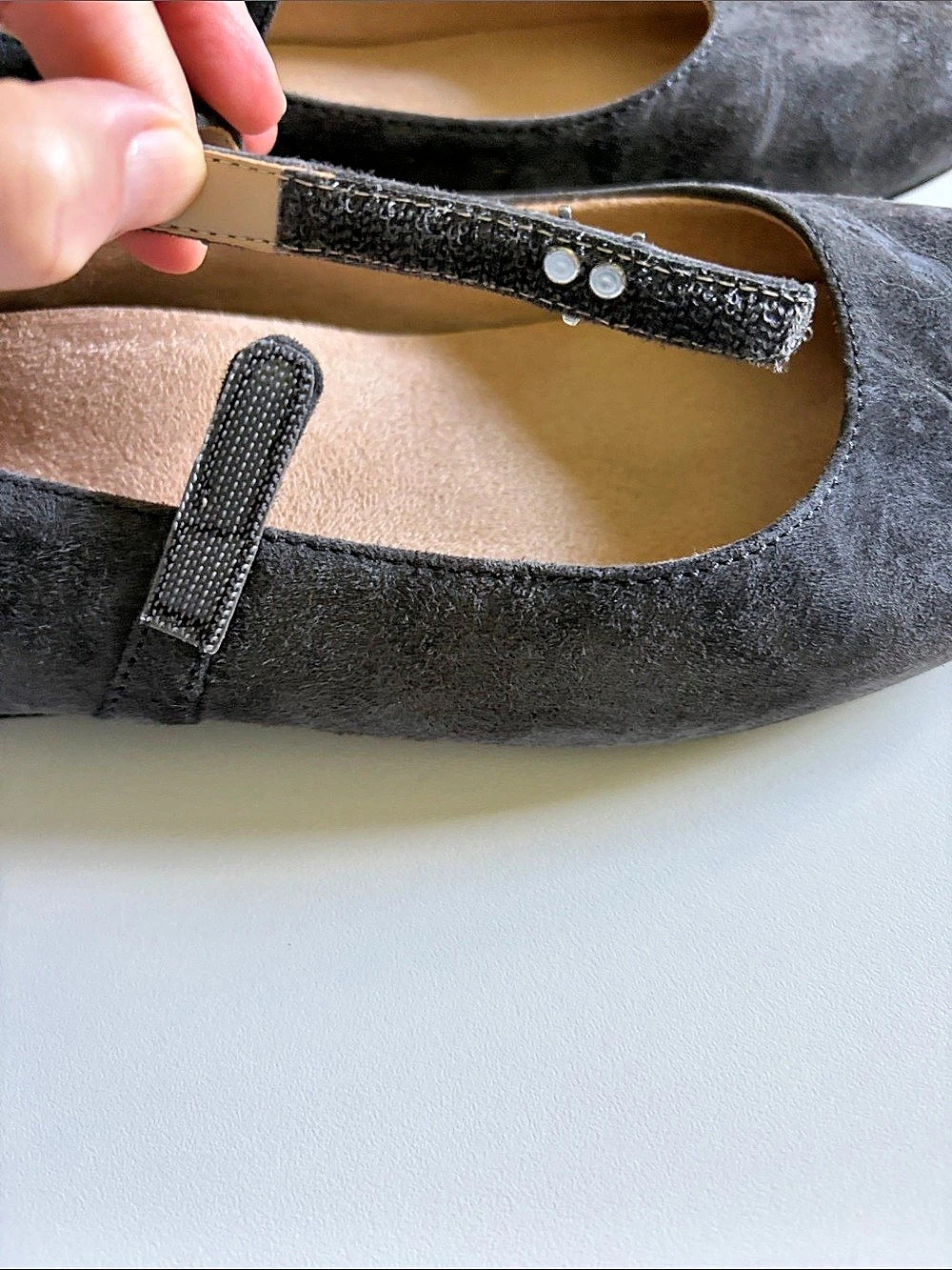 Vionic Alameda Suede Mary Jane Flat Black US 7.5 - Picture 2 of 7